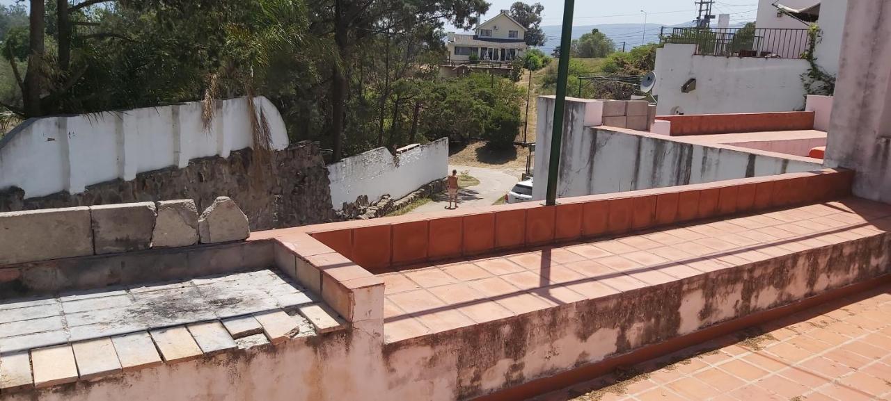 Departamentos Carlos Paz Bajada Al Lago Villa Carlos Paz Extérieur photo