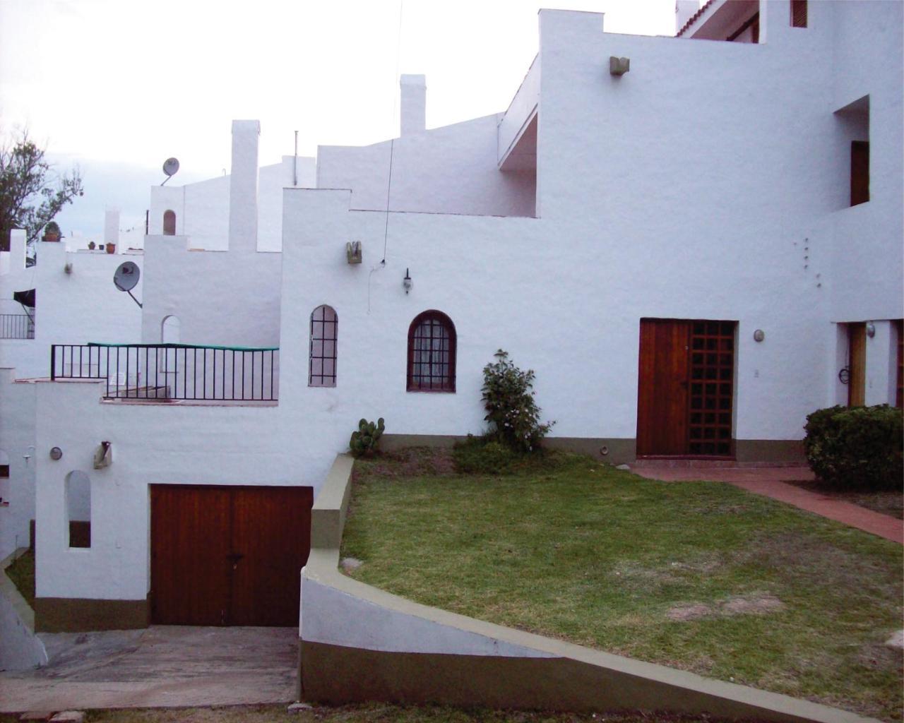Departamentos Carlos Paz Bajada Al Lago Villa Carlos Paz Extérieur photo