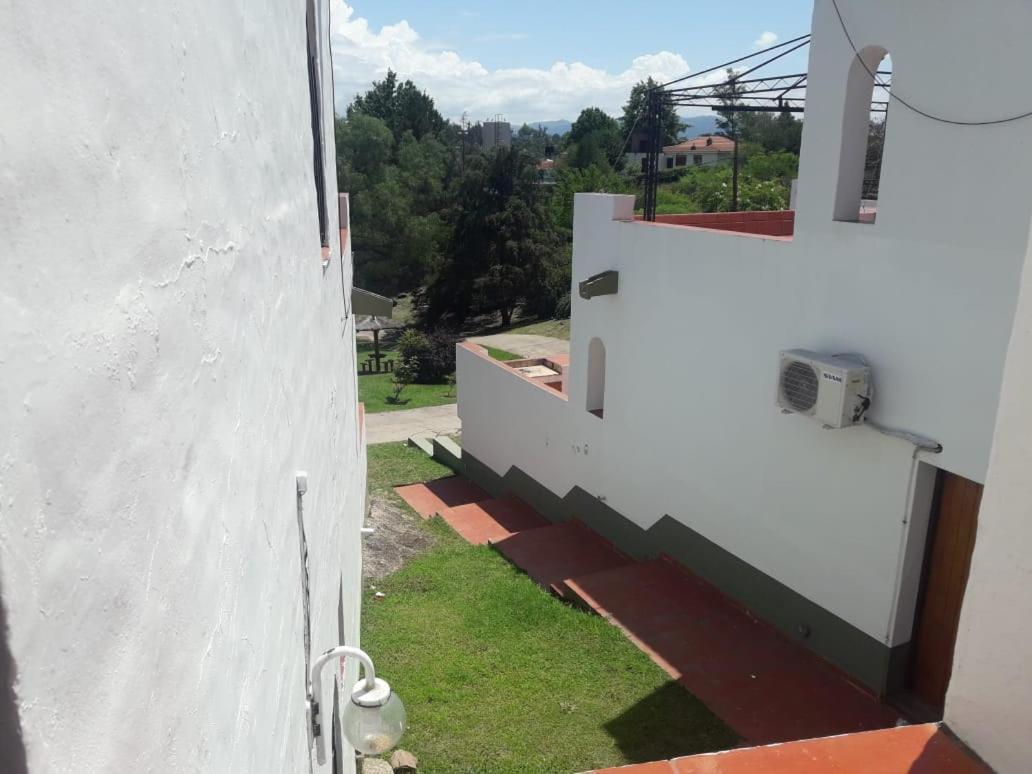 Departamentos Carlos Paz Bajada Al Lago Villa Carlos Paz Extérieur photo