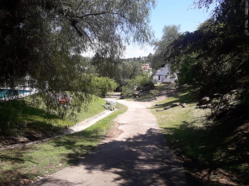 Departamentos Carlos Paz Bajada Al Lago Villa Carlos Paz Extérieur photo